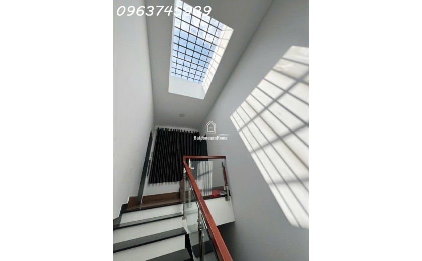 Cơ hội hiếm: Nhà 130 m2 ngang 7.9 m, 3 Tầng, Đường số Tam Phú, Thủ Đức, 8.45 Tỷ